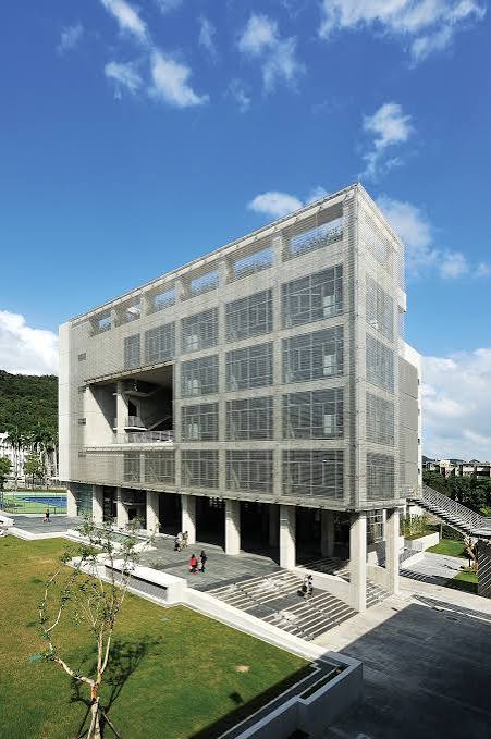 Đại học Thực Tiễn (Shih Chien University)